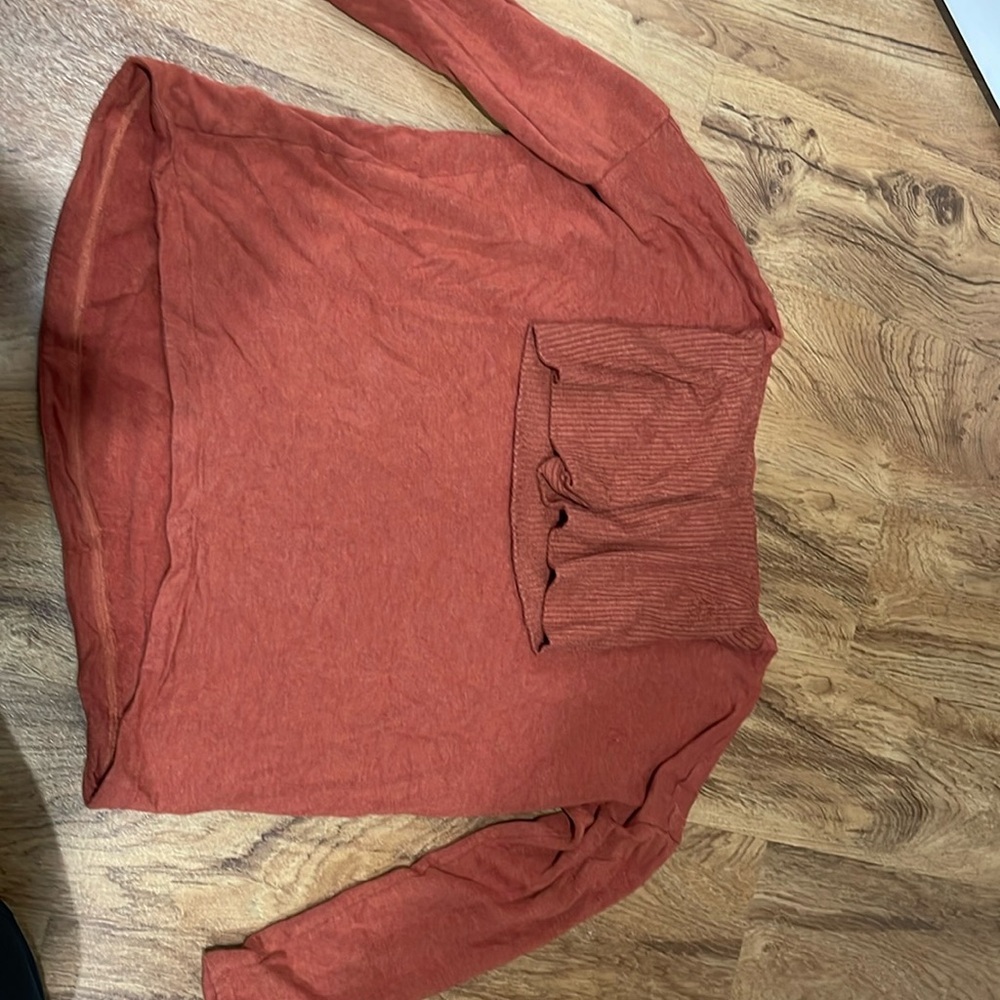 Lou & Grey Loft small loose turtle neck